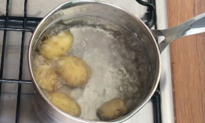 Las patatas - Chuletas con pure de brocoli