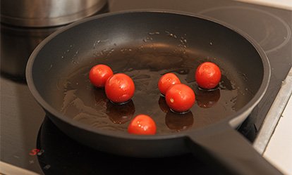 Los tomates - Estofado de lentejas y chutney de mango