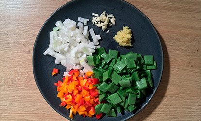 Prepara los ingredientes - Curry rojo tailandes de tofu
