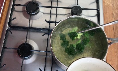 El brocoli y los tallarines - Salmon al wasabi
